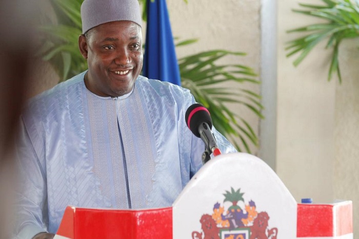 Gambie: bilan mitigé après 100 jours de pouvoir d'Adama Barrow