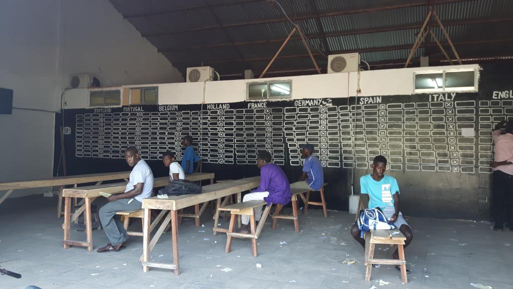 Gambie: les jeux d'argent font leur grand retour après deux ans d'interdiction