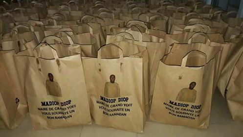 Distribution de vivres pendant le Ramadan : Les internautes sénégalais choqués par la récupération des politiques