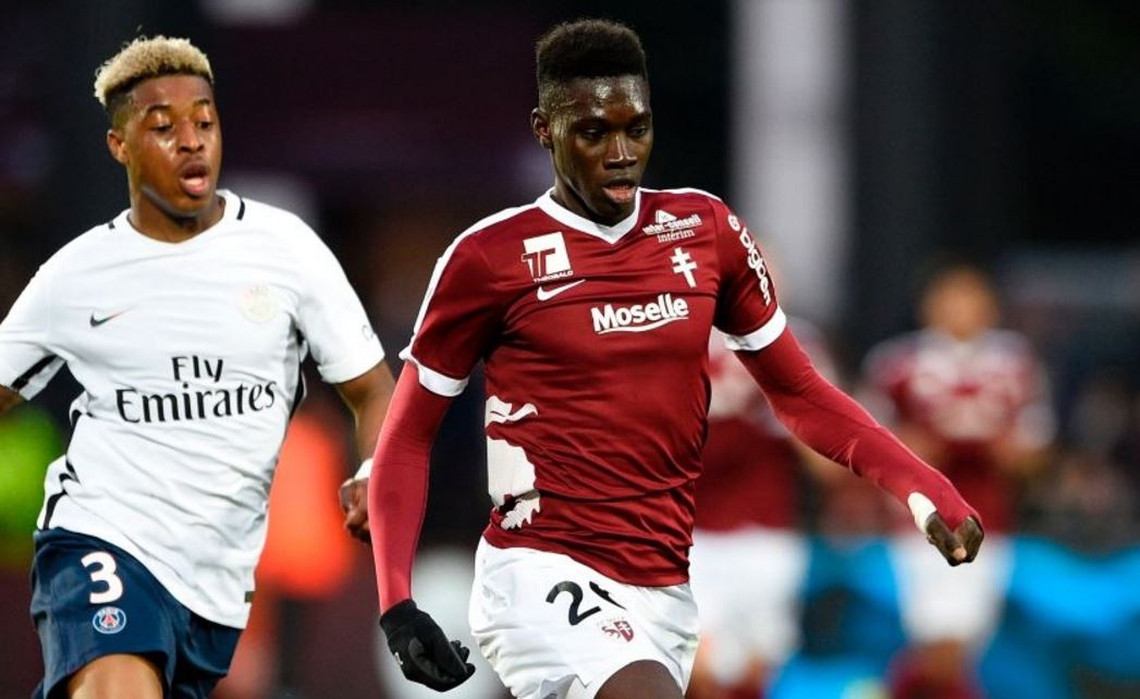 Mercato : Ismaïla Sarr plaît aussi au Barça !