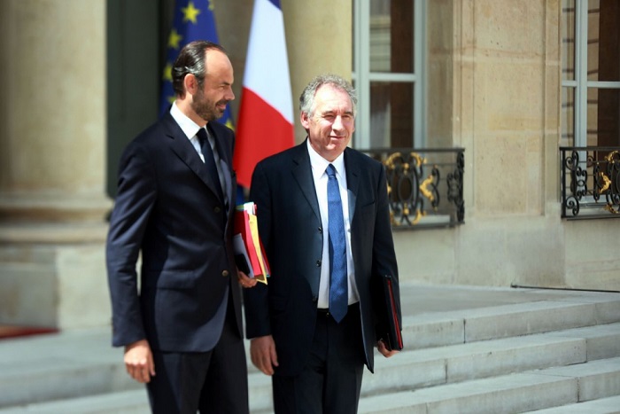 Bayrou répond à Philippe : «Quand il y aura quelque chose à dire aux médias, je le dirai»