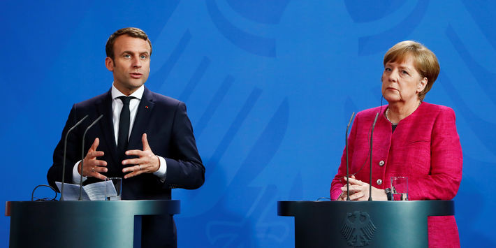 Le président Macron déclare que la France va accueillir les réfugiés, les internautes français disent niet