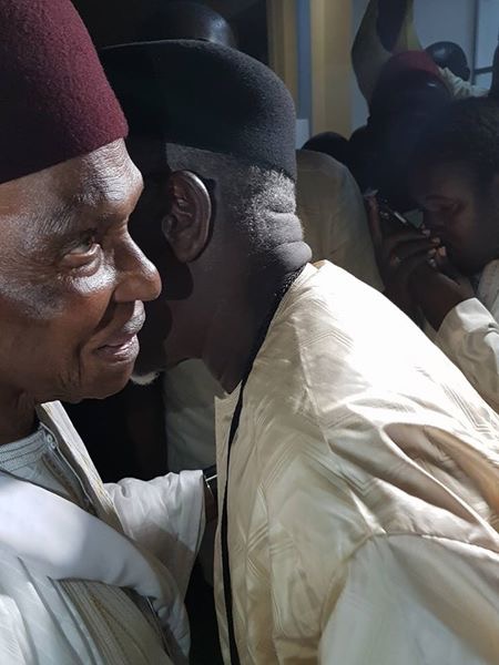 PHOTOS - Législatives 2017: L'accolade du fils aîné du Khalife des Mourides à Wade