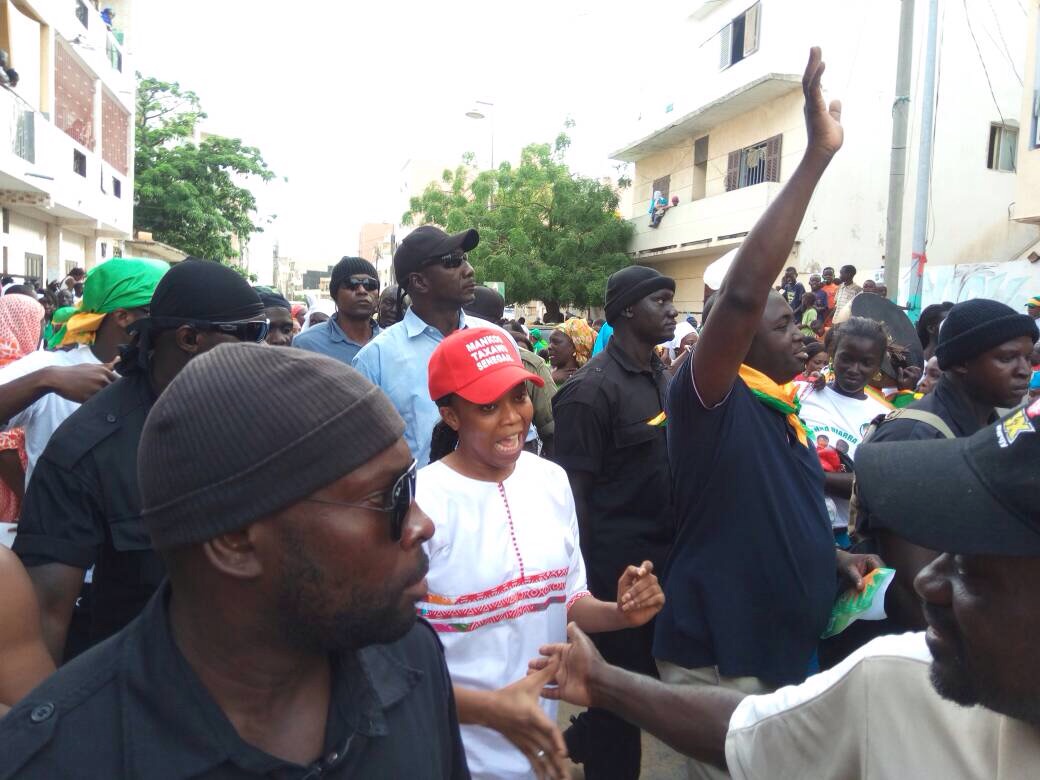 Législatives: Bamba Fall sillonne les rues de la Médina, (images) 
