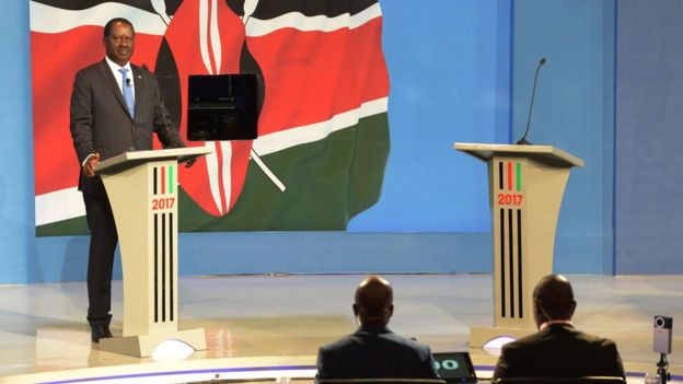 Uhuru Kenyatta boude le débat télévisé