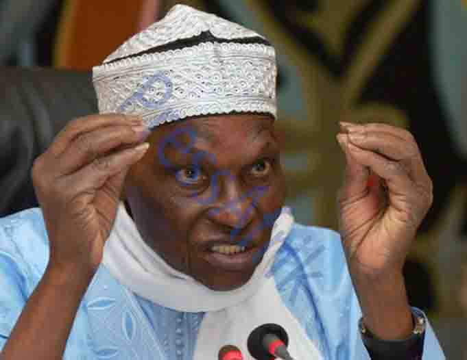 ​Interpellé sur son âge, Wade se fâche : "En vertu de quel droit…"