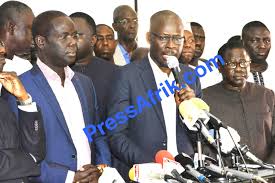 Premières tendances - Médina : Manko devant BBY