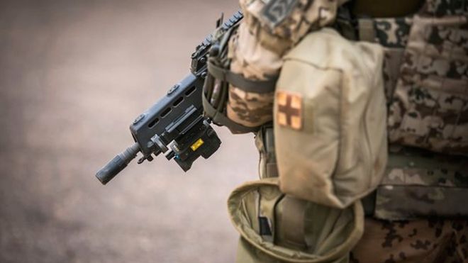 ​ Mali: des armes découvertes chez un responsable