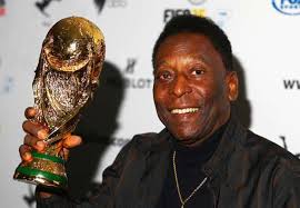 Paris Saint-Germain : Pelé félicite Neymar