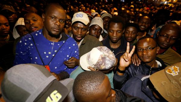 Elections au Kenya: une journée de vote sous haute tension