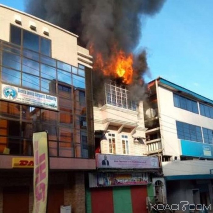 ​Sierra Leone: Le QG d'un parti d'opposition ravagé par un incendie à Freetown