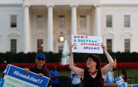 Trump met fin au programme de protection des jeunes migrants clandestins mis en place par Obama en 2012