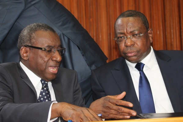 Mankeur Ndiaye passe les clés de la diplomatie à Me Sidiki Kaba et reste à sa...