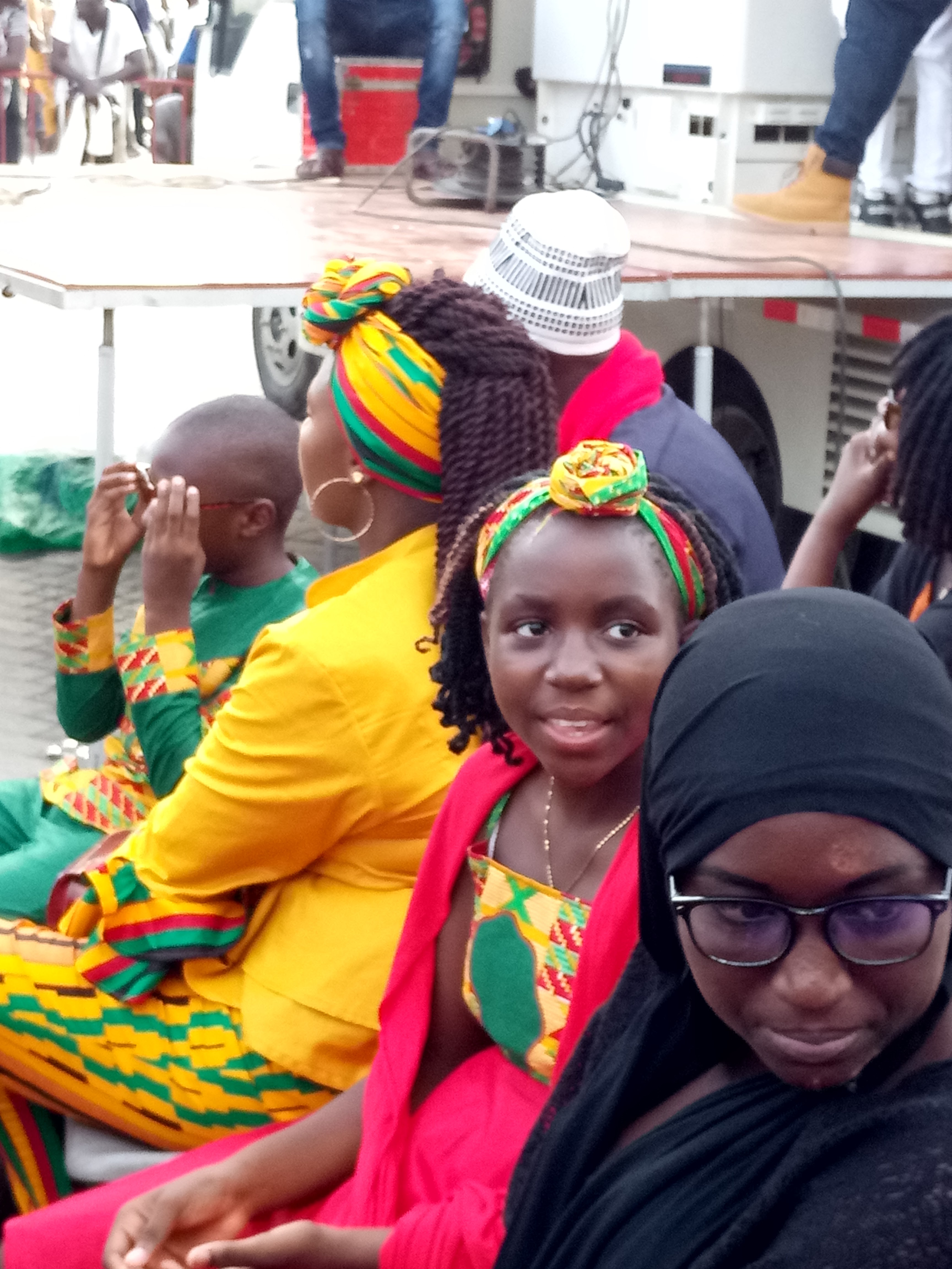  « Que la France dégage...», (Front anti Franc CFA)