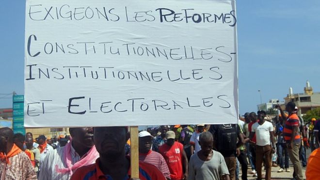 Togo : le projet de loi gouvernemental adopté, l’opposition claque la porte