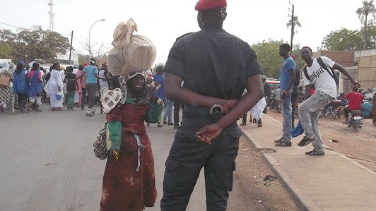 Février rose, octobre santé mentale, (par Ansoumana DIONE)