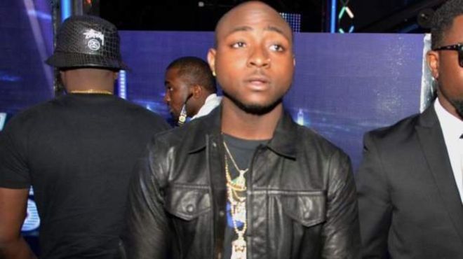 ​Davido convoqué par la police à Lagos
