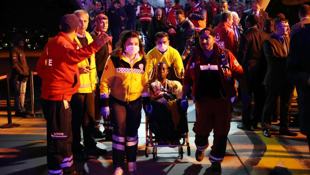 Attentat en Somalie: vague de solidarité alors que le décompte macabre continue