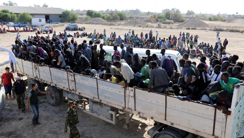 Libye: les migrants de Sabratha répartis dans des centres déjà surpeuplés