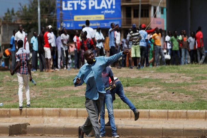 Présidentielle au Kenya: l'attente des résultats cristallise les tensions