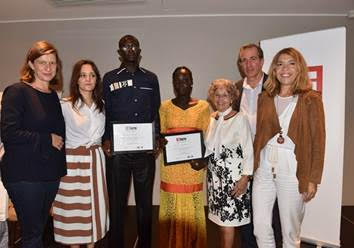 Arona Diouf et Nicole Diedhiou, lauréats de la "Bourse Ghislaine Dupont et Claude Verlon" 2017 au Sénégal