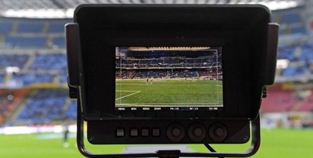 La Caf va expérimenter l'arbitrage vidéo au Maroc lors du CHAN 2018