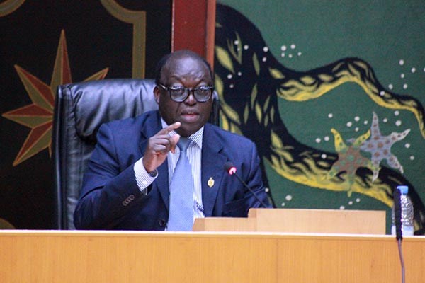 Droit de réponse de Sokhna Dieng Mbacké - Niasse en a marre de la séance : "Evitez de citer les collègues, soyez intelligents"