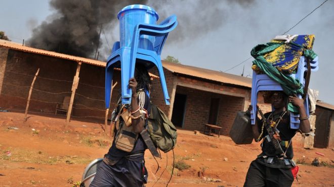 RCA : des familles fuient les combats