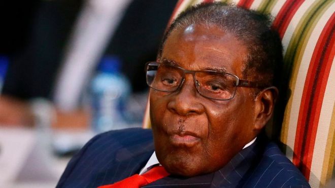 Zimbabwe : Mugabe visite un hôpital de Singapour