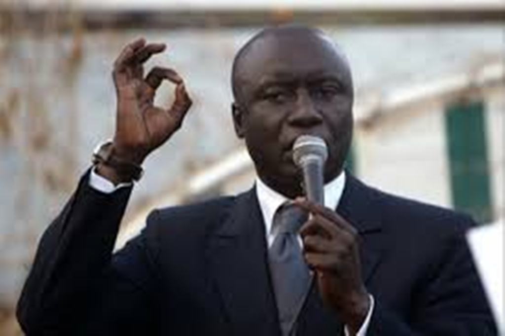 Dialogue politique : Idrissa Seck tacle Macky-«Il n’y a que les personnes qui honorent...»