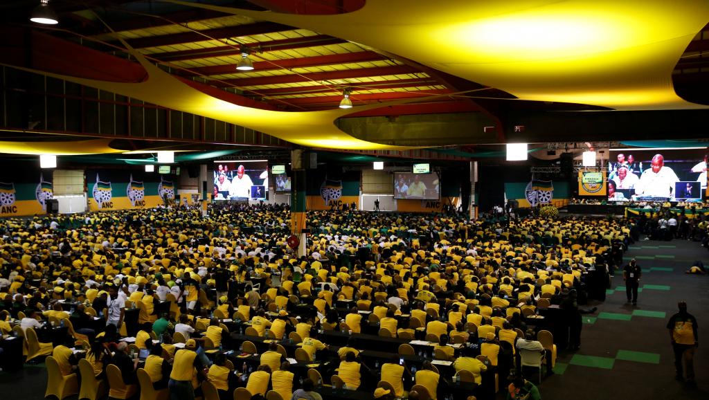 Successeur de Jacob Zuma: l'ANC a voté dans un climat électrique