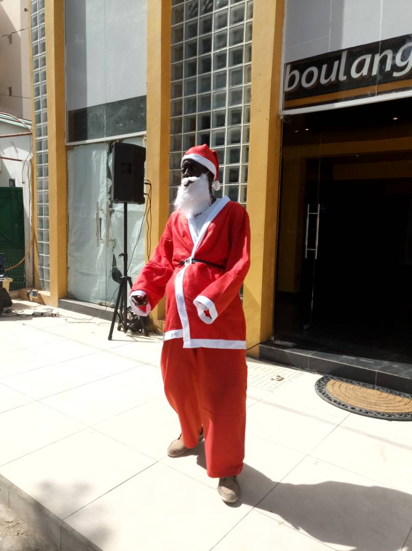 Le Père Noël est de sortie sur la Bourguiba