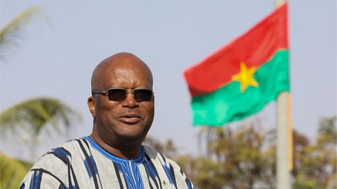 Burkina : plus d'heures de travail pour les fonctionnaires