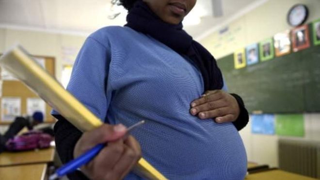 Tanzanie : des filles enceintes arrêtées
