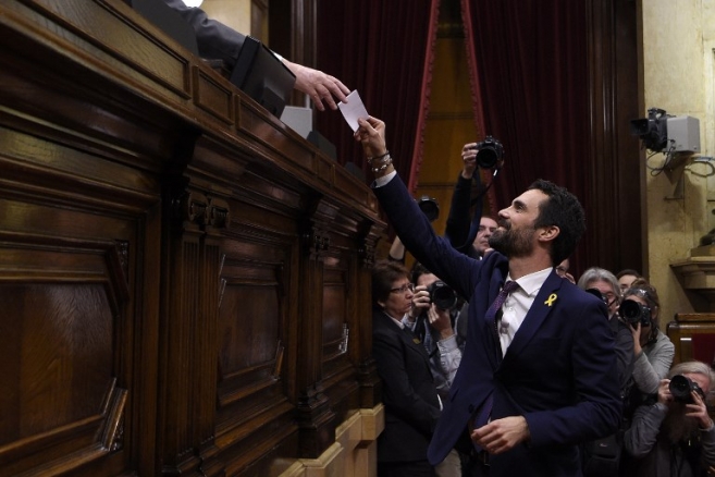 Catalogne: l'indépendantiste Roger Torrent (ERC) élu président du nouveau Parlement catalan