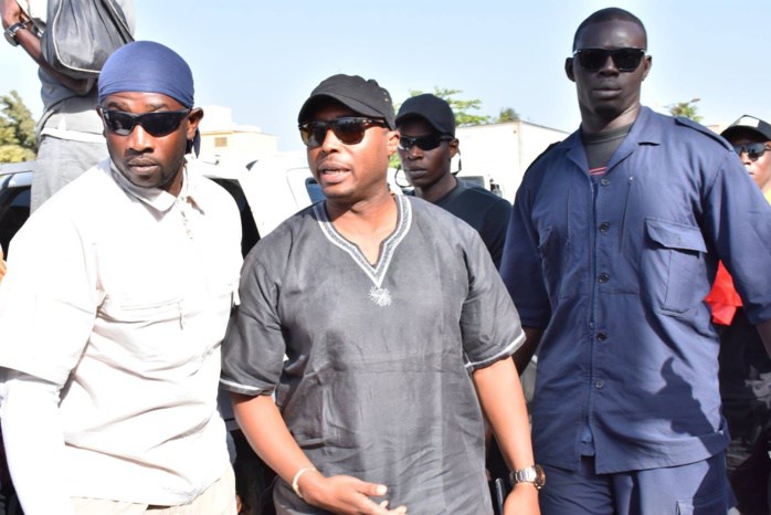 Direct Procès Khalifa Sall : Barthélémy Dias se saisit par surprise du micro et se heurte au juge Lamotte