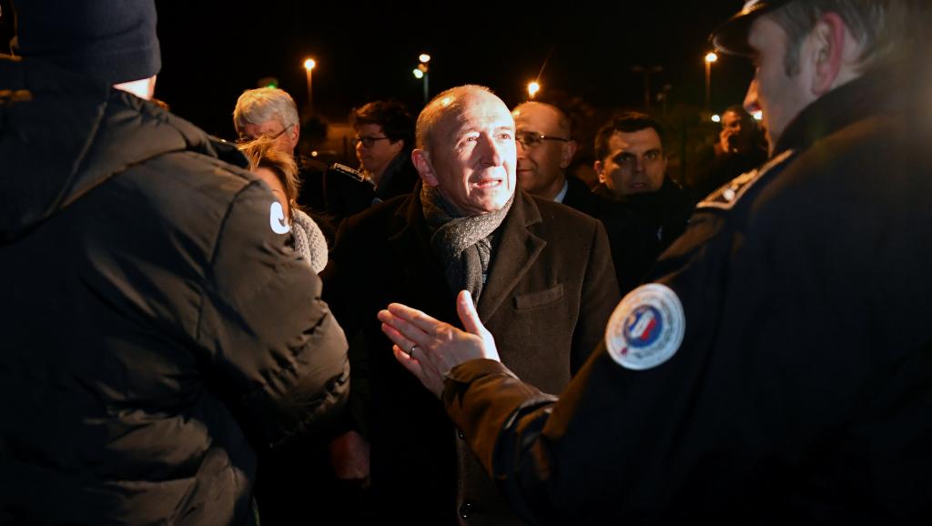 Affrontements à Calais: un Afghan recherché et une situation très tendue