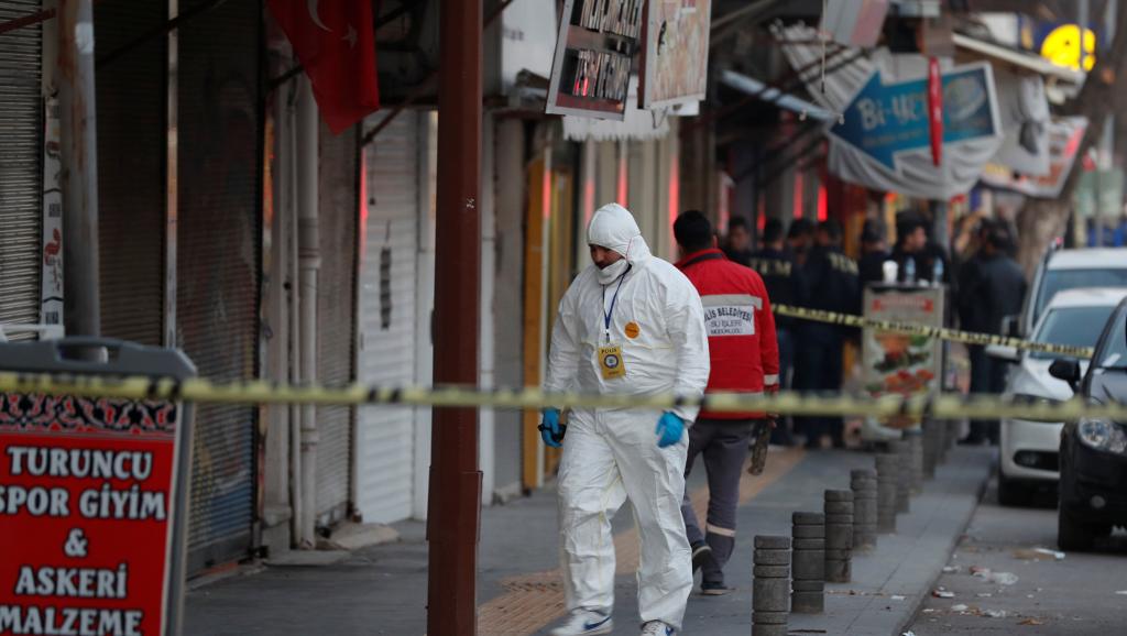 Turquie: à Kilis, sous les tirs de roquettes kurdes