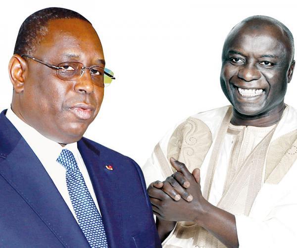 Idrissa Seck défie le Président Macky Sall et l'appelle à un débat public pour...