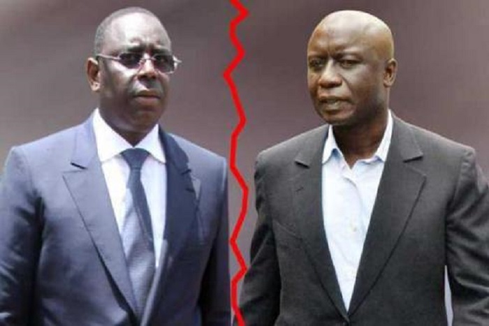 Contrat pétrolier : Idrissa Seck accule Macky Sall