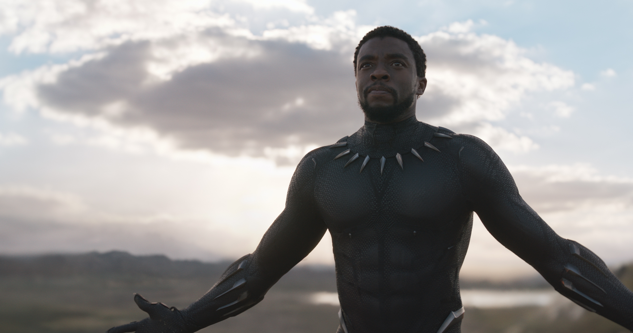 Le rappeur Kendrick Lamar invite 1000 enfants défavorisés à regarder "Black Panther" au cinéma