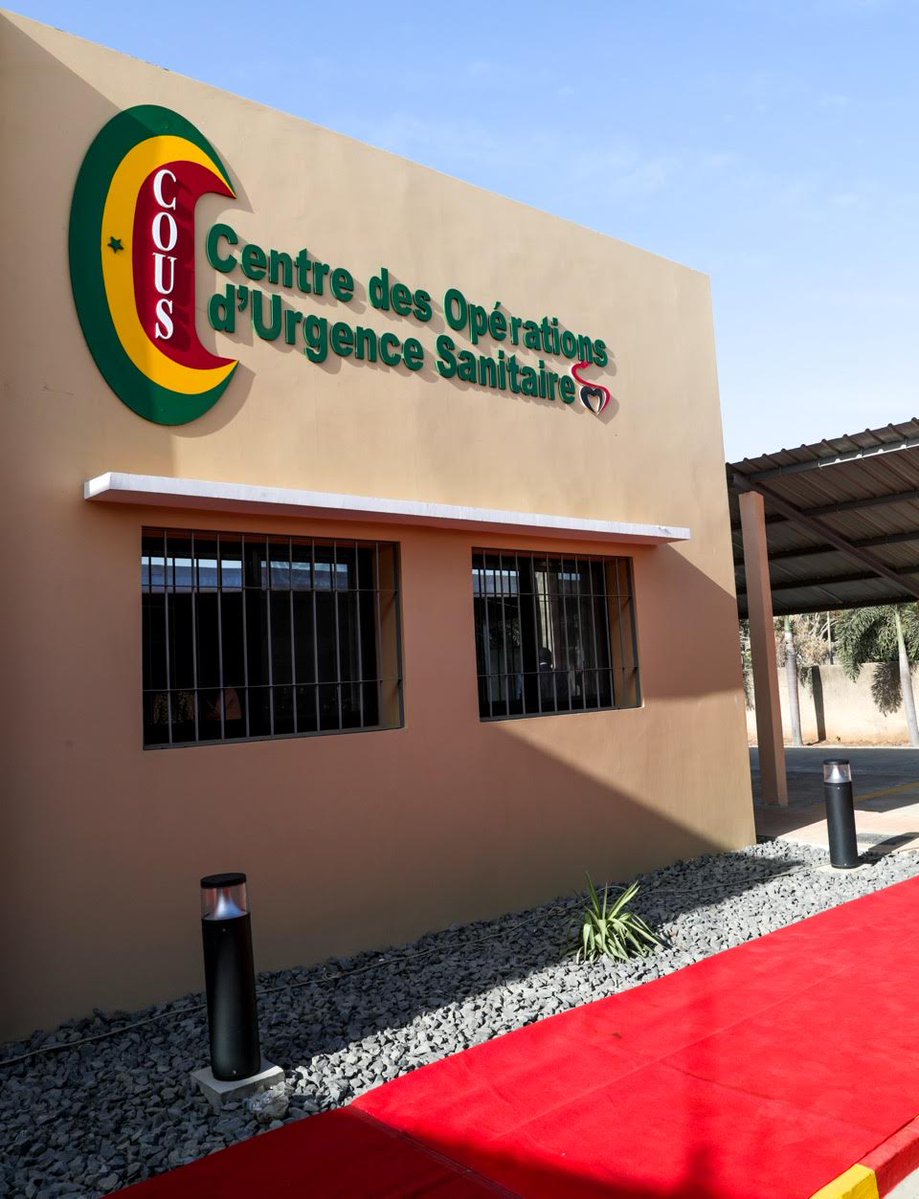 Hôpital Fann : Le Centre des Opérations d’Urgence Sanitaire (COUS)  inauguré par Macky Sall