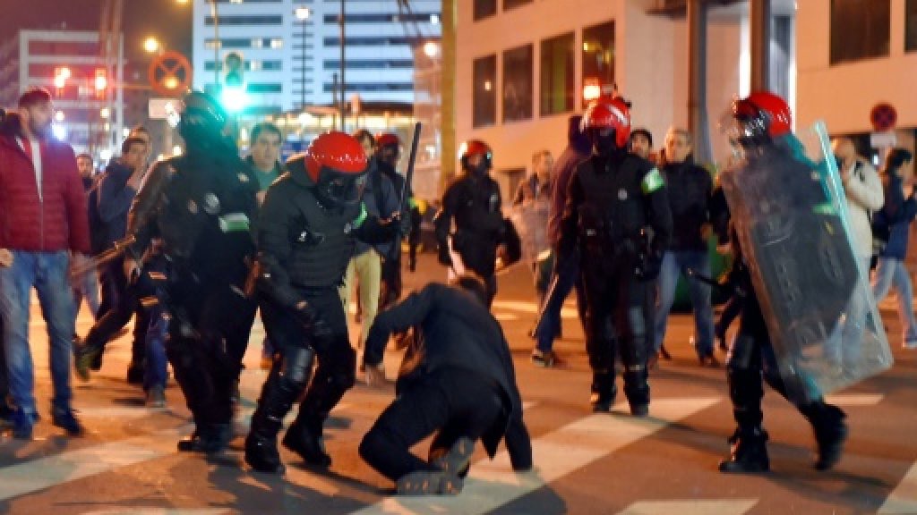 Europa League : Un policier espagnol tué dans les affrontements entre supporters