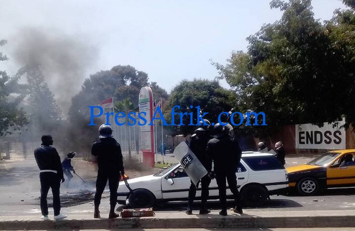 Urgent - Ucad : Les étudiants retournent au front contre les forces de l'ordre