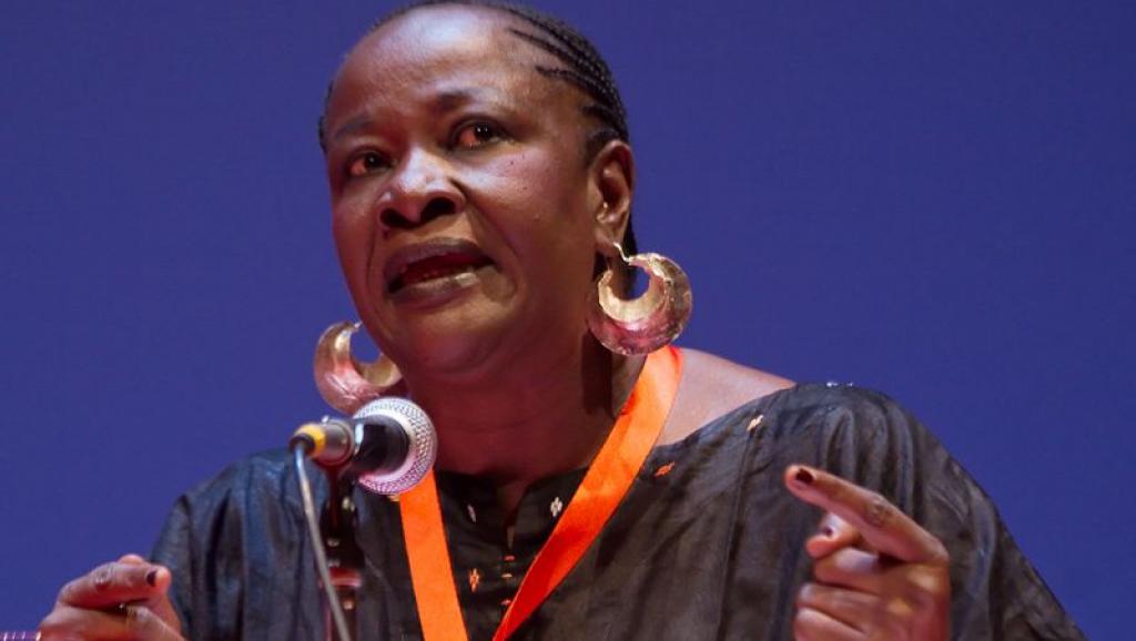 L'hommage du rappeur Didier Awadi à l'écrivaine militante Aminata Traoré