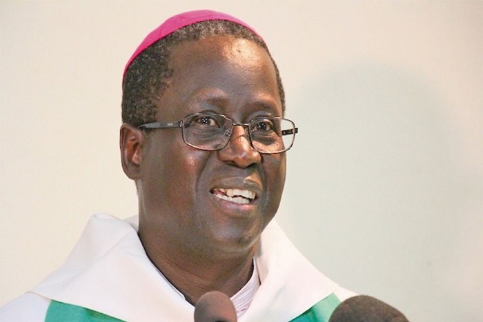 Mgr Benjamin Ndiaye : «Les routes sont devenues des champs de bataille»