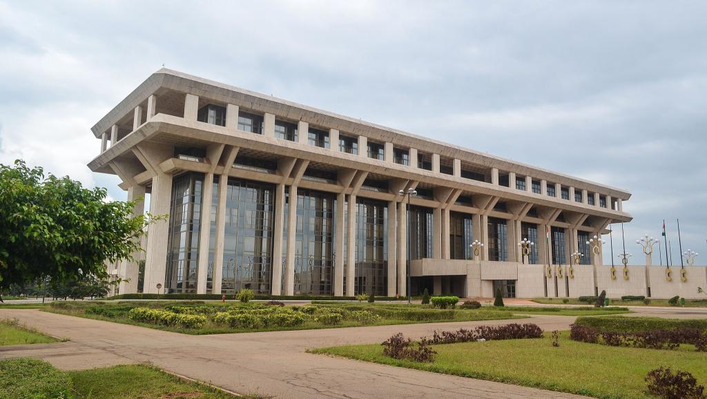 La Fondation Félix Houphouët-Boigny pour la Recherche de la Paix à Yamoussoukro, où siègera le futur Sénat. © Wikimedia commons