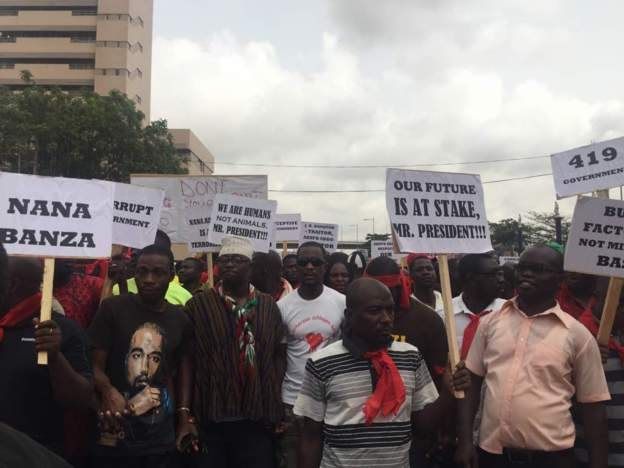 ​Marche au Ghana contre un accord de défense avec les USA