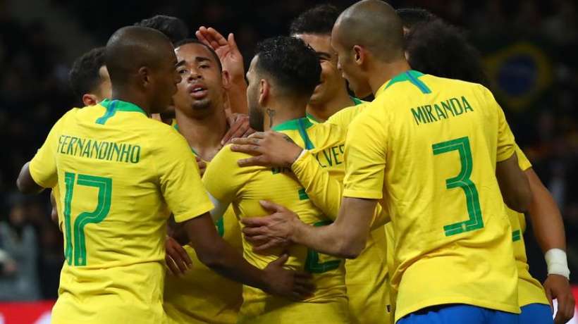 Le onze des meilleurs joueurs de ces matches amicaux internationaux : Le Brésil remporte la palme avec 5 joueurs placés