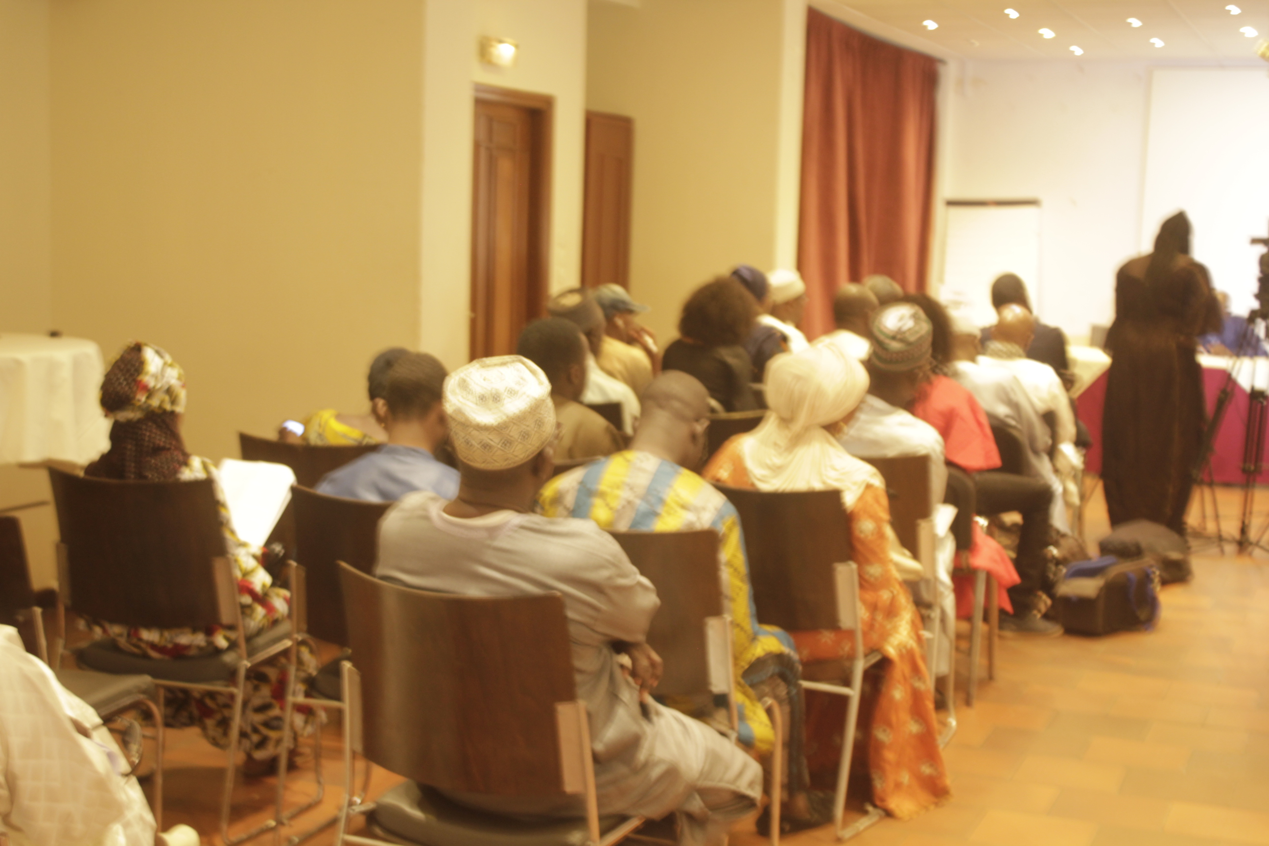 Affaire Lamine Diack : les ONG de défense des droits de l’Homme dénoncent le mutisme de l'Etat et...